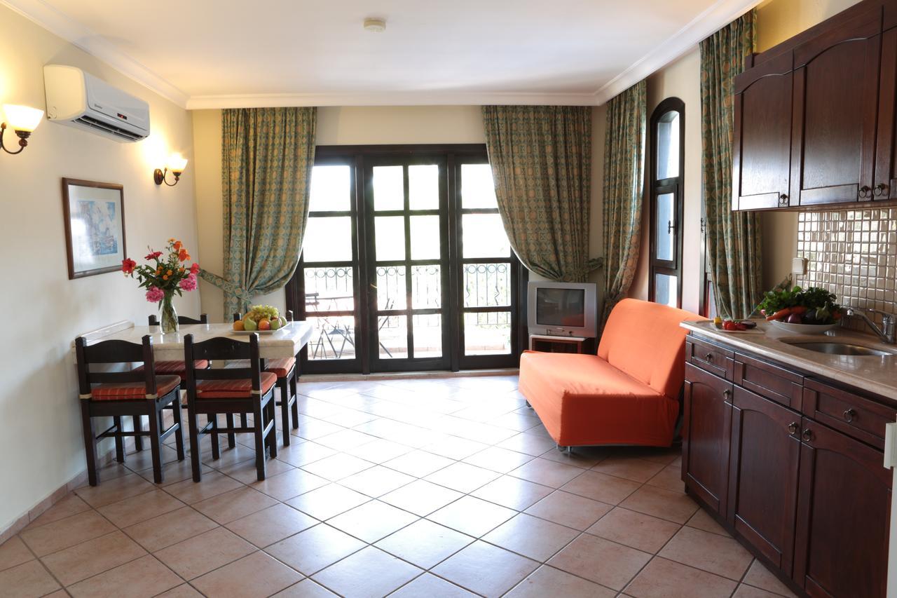 Club Turquoise Apart Marmaris Bilik gambar
